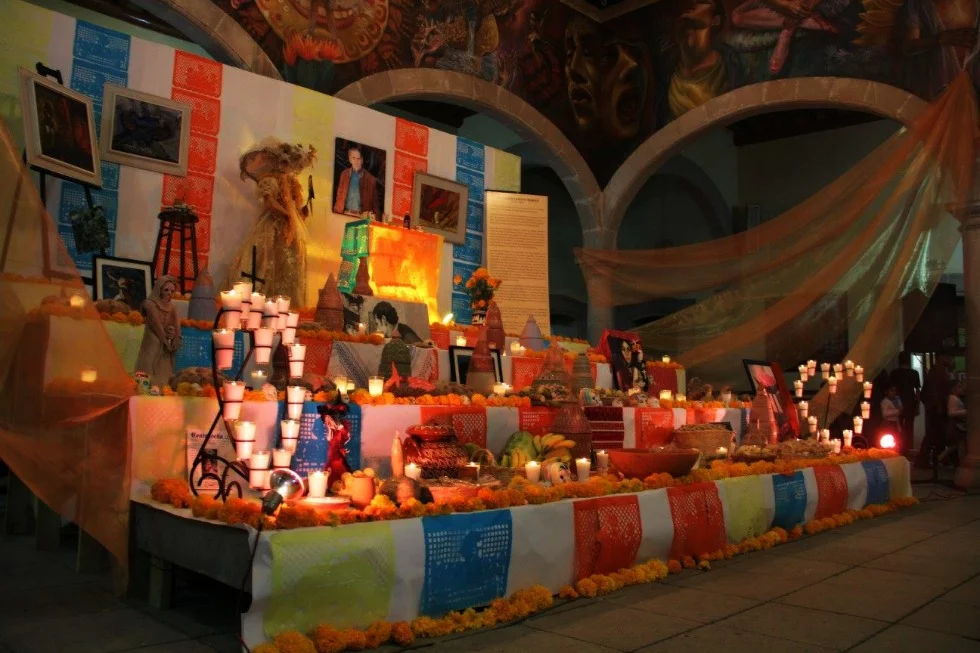 altar de muertos en honor a Guillermo Bravo